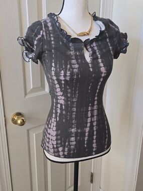 TRUE CRAFT WOMEN'S JUNIOR SHORT SLEEVE BLACK TIE DYE SUMMER TOP SIZE XS